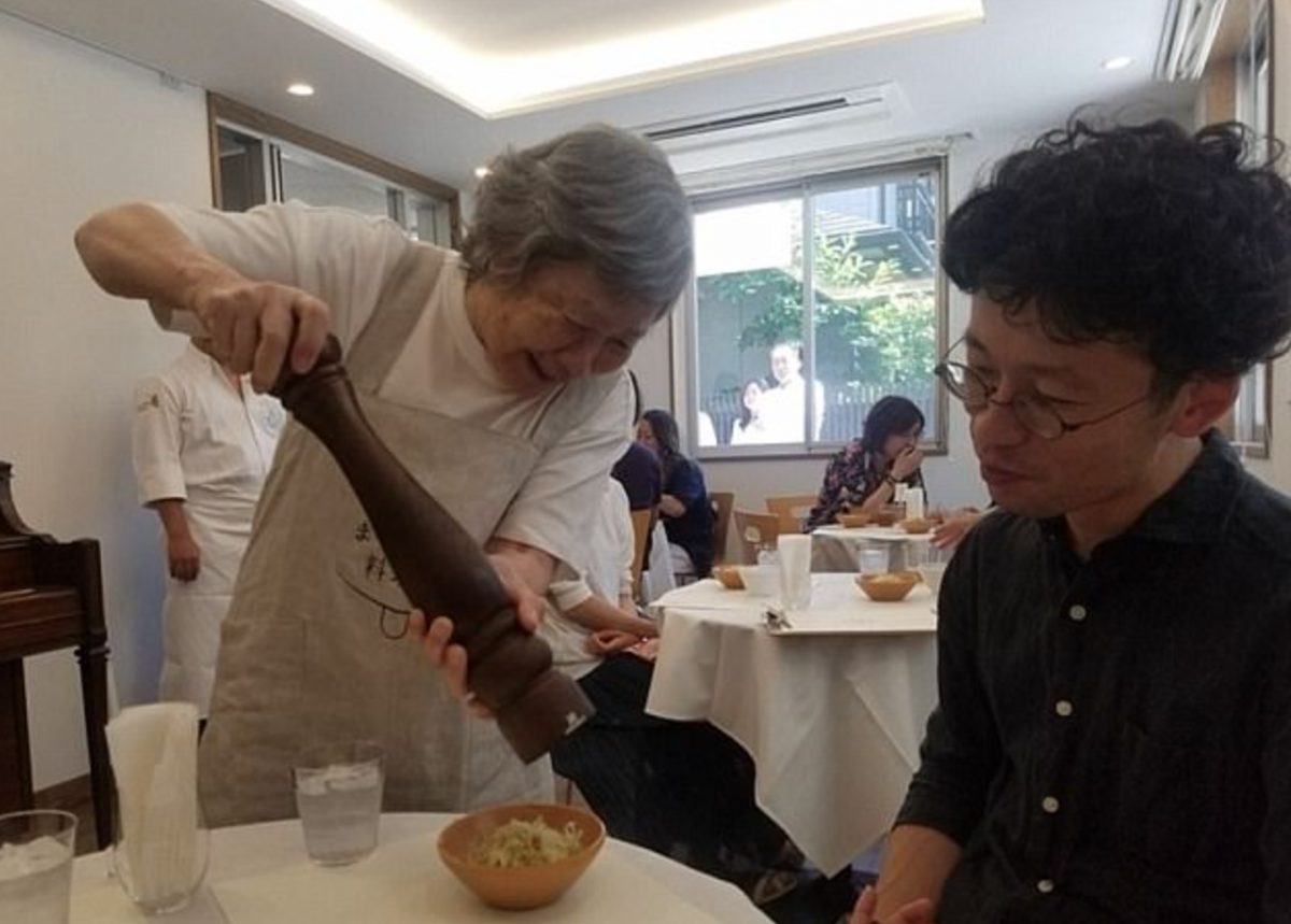 Noticia: El "Restaurante de los pedidos erróneos" que abre tan solo dos días al año El "Restaurante de los pedidos erróneos" que abre tan solo dos días al año