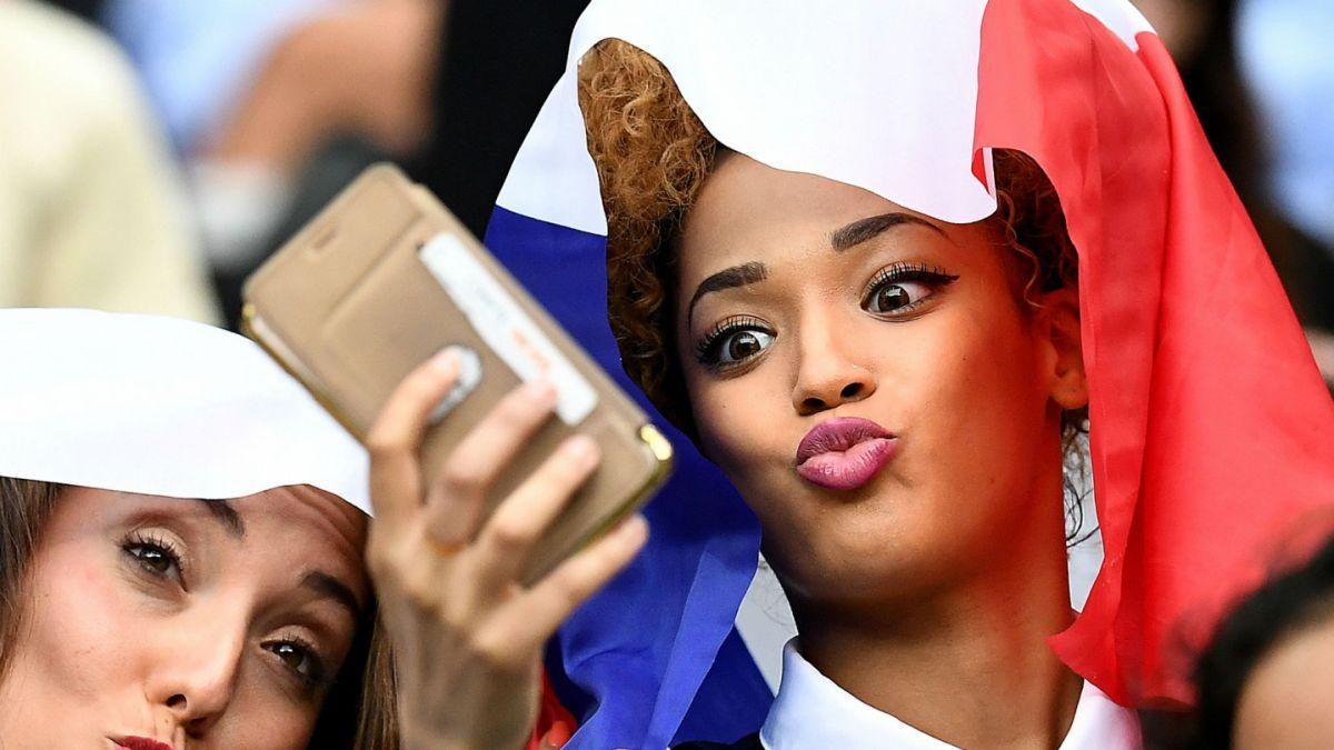 Noticia: Las 'selfies' mientras haces ejercicio son señal de un problema mental Las 'selfies' mientras haces ejercicio son señal de un problema mental