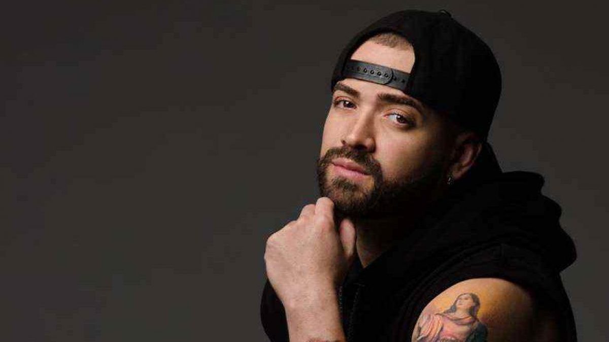 Noticia: El cantante Nacho se pronuncia por venezolano que asesinó a ecuatoriana embarazada El cantante Nacho se pronuncia por venezolano que asesinó a ecuatoriana embarazada
