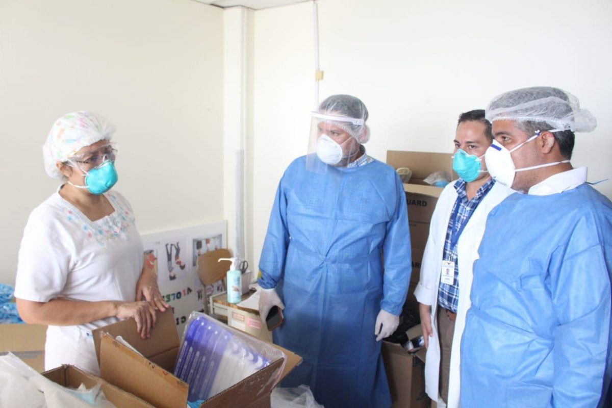 Noticia: Ministro Gabriel Martínez verificó servicios de salud en los hospitales orenses Ministro Gabriel Martínez verificó servicios de salud en los hospitales orenses