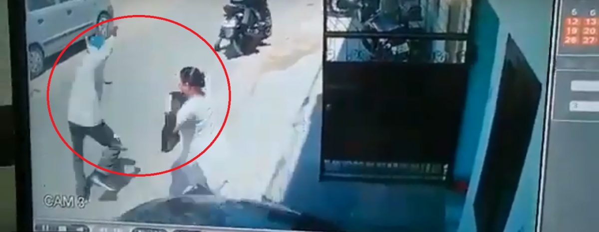 Noticia: Un ladrón intenta cometer un asalto pero se mete con la mujer equivocada Un ladrón intenta cometer un asalto pero se mete con la mujer equivocada