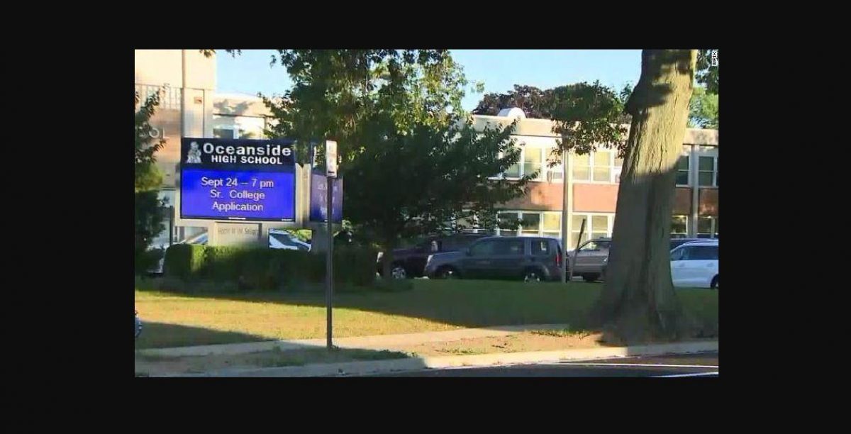Noticia: Un estudiante fue apuñalado mientras grababan un video de su sufrimiento Un estudiante fue apuñalado mientras grababan un video de su sufrimiento