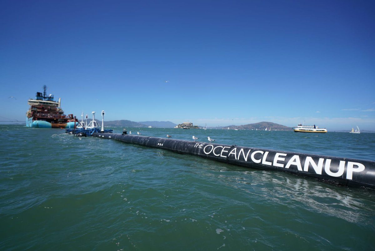 Noticia: El dispositivo flotante creado para limpiar el plástico en el Pacífico no está funcionando El dispositivo flotante creado para limpiar el plástico en el Pacífico no está funcionando