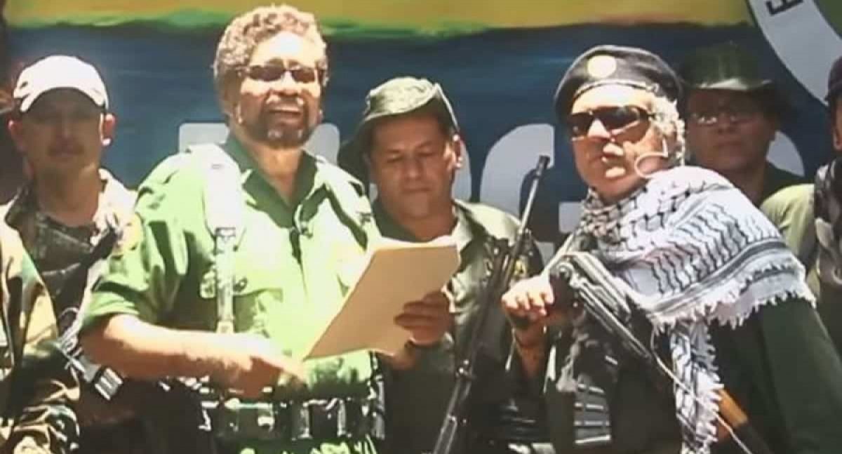 Noticia: El ‘poético’ discurso de guerra del disidente de las FARC ‘Márquez’ que anuncia el retorno a las armas El ‘poético’ discurso de guerra del disidente de las FARC ‘Márquez’ que anuncia el retorno a las armas