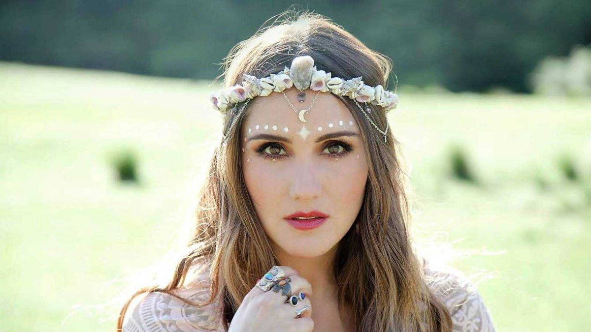 Noticia: Dulce María anuncia que está embarazada y esta fue la reacción de sus compañeros de RBD Dulce María anuncia que está embarazada y esta fue la reacción de sus compañeros de RBD