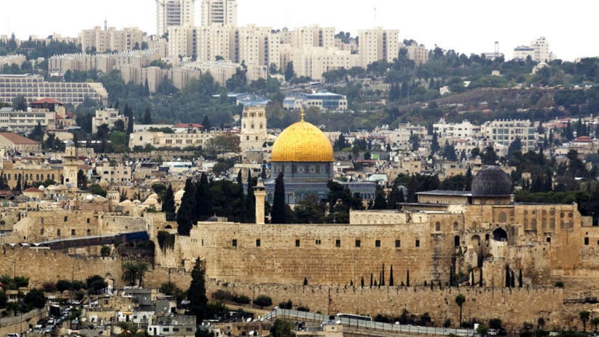 Noticia: Brasil: Bolsonaro confirma que trasladará la embajada de Tel Aviv a Jerusalén Brasil: Bolsonaro confirma que trasladará la embajada de Tel Aviv a Jerusalén