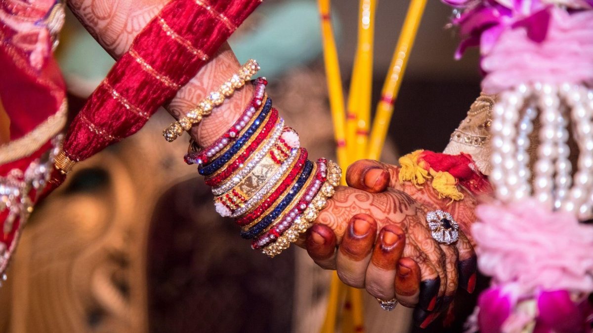 Noticia: Al novio le disparan cuando iba a su boda; lo vendan y se casa Al novio le disparan cuando iba a su boda; lo vendan y se casa