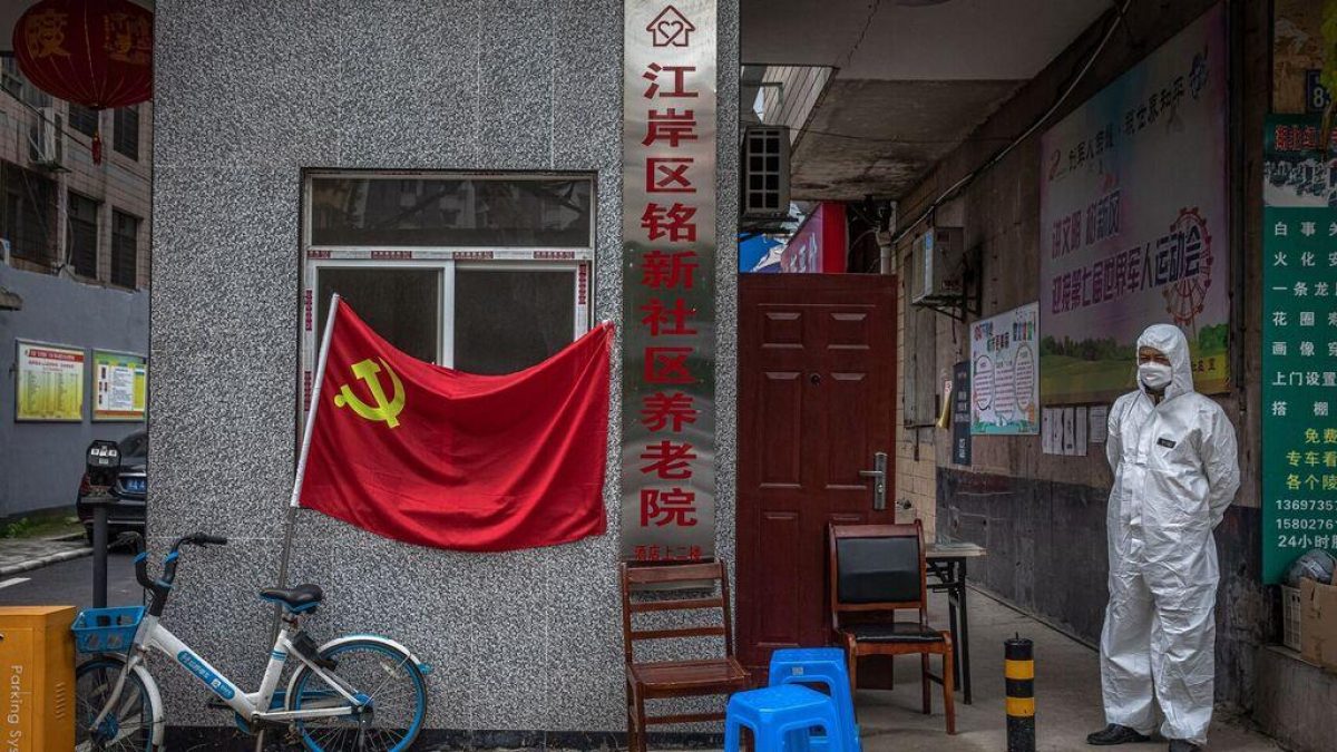 Noticia: “La cifra real sólo la saben ellos”: Una investigación afirma que el régimen chino ocultó al menos 40 mil muertes por coronavirus en Wuhan “La cifra real sólo la saben ellos”: Una investigación afirma que el régimen chino ocultó al menos 40 mil muertes por coronavirus en Wuhan