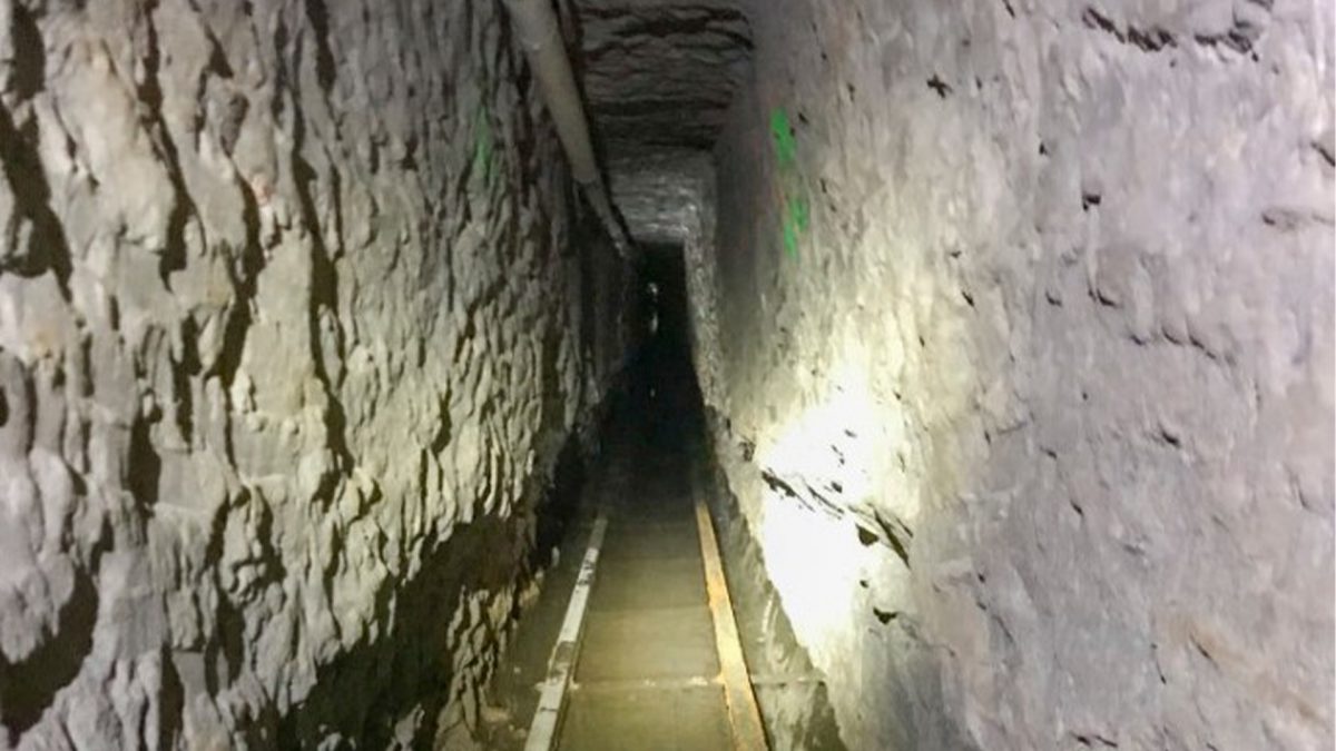 Noticia: VIDEO | Así es el túnel de contrabando más largo entre Estados Unidos y México VIDEO | Así es el túnel de contrabando más largo entre Estados Unidos y México
