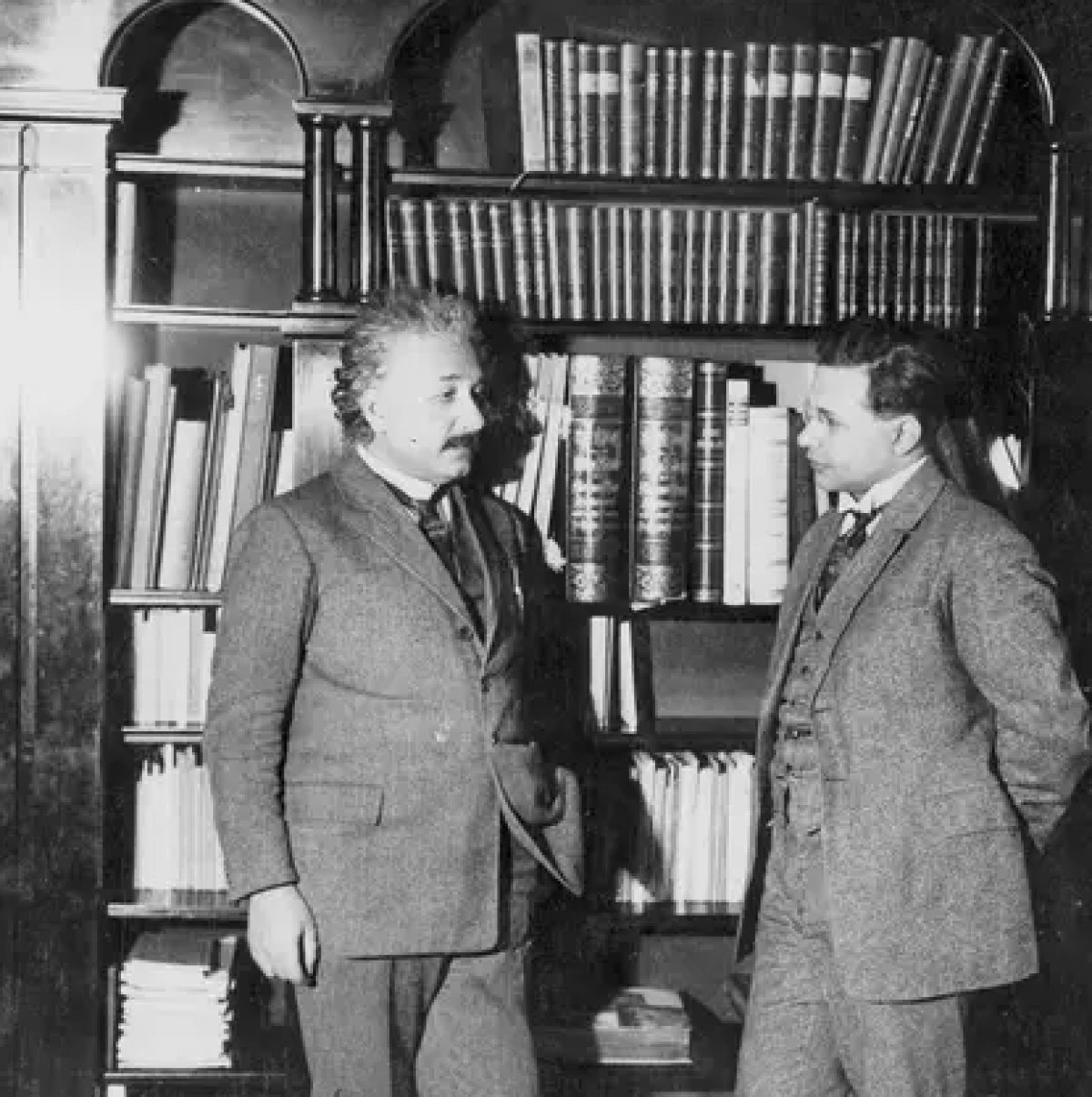 Albert Einstein fue una gran inspiración para la tenacidad de su hijo Hans Albert Einstein, pero a la vez proyectó sombra sobre su carrera.