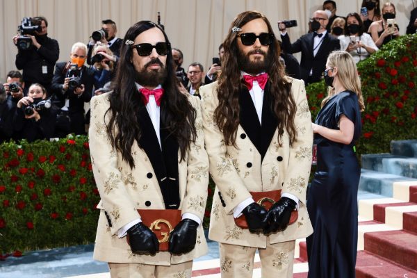 Imagen: De izquierda a derecha: el diseñador de Gucci Alessandro Michele y Jared Leto en la Met Gala. (Crédito: Jamie McCarthy/Getty Images) Imagen: De izquierda a derecha: el diseñador de Gucci Alessandro Michele y Jared Leto en la Met Gala. (Crédito: Jamie McCarthy/Getty Images)