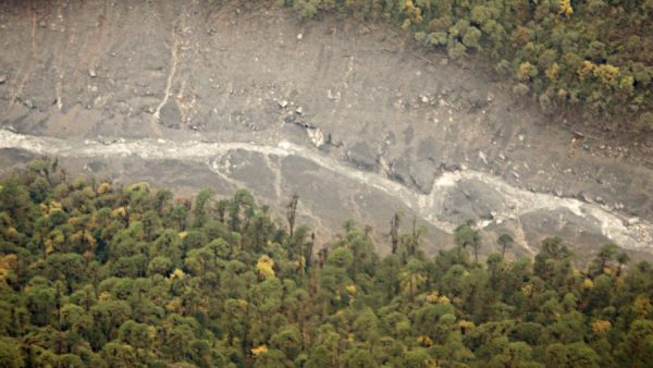 Imagen: Reconocimiento aéreo del río Kameng. Imagen: Reconocimiento aéreo del río Kameng.