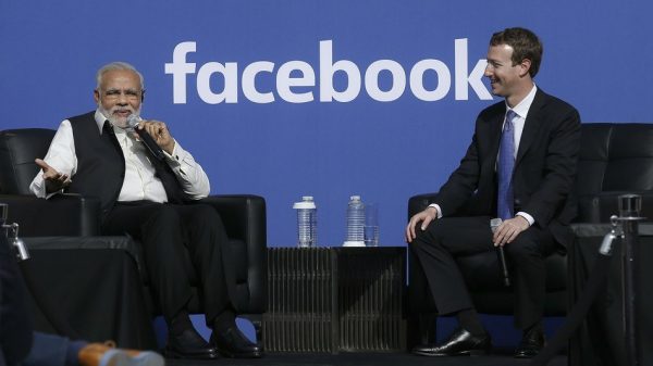 Imagen: El primer Ministro de la India, Narendra Modi y el fundador de Facebook, Mark Zuckerberg Imagen: El primer Ministro de la India, Narendra Modi y el fundador de Facebook, Mark Zuckerberg
