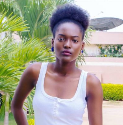 Imagen: Bettina Codjie, estudiante y bloguera de Togo que sufrió el planchado de senos en su pubertad y hoy advierte a otras jóvenes de la peligrosidad de esta práctica. Imagen: Bettina Codjie, estudiante y bloguera de Togo que sufrió el planchado de senos en su pubertad y hoy advierte a otras jóvenes de la peligrosidad de esta práctica.