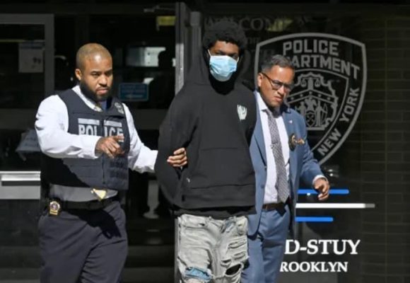 Imagen: Michael Morgan acusado de provocar un tiroteo en un restaurante de Nueva York. Imagen: Michael Morgan acusado de provocar un tiroteo en un restaurante de Nueva York.