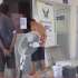 VIDEO: Autoridades detienen a dos hombres que robaron dentro de una escuela