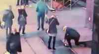 Noticia: VIDEO: pareja británica con final feliz tras perder anillo de compromiso en EEUU VIDEO: pareja británica con final feliz tras perder anillo de compromiso en EEUU