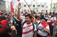 Noticia: Manifestaciones a favor y en contra tras la destitución del expresidente Pedro Castillo en Perú Manifestaciones a favor y en contra tras la destitución del expresidente Pedro Castillo en Perú