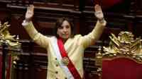Noticia: La nueva presidente de Perú, Dina Boluarte, está en negociaciones con distintas organizaciones políticas La nueva presidente de Perú, Dina Boluarte, está en negociaciones con distintas organizaciones políticas