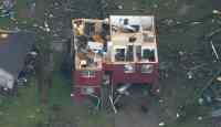 Noticia: IMÁGENES: Tornado golpea Estados Unidos y derriba casas y árboles IMÁGENES: Tornado golpea Estados Unidos y derriba casas y árboles