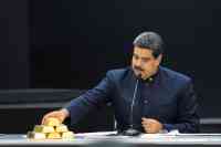 Noticia: El Banco de Inglaterra niega la oferta de Maduro para retirar $ 1.2 mil millones en oro El Banco de Inglaterra niega la oferta de Maduro para retirar $ 1.2 mil millones en oro