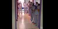 Noticia: VIDEO | España: médicos aplauden a la primera paciente con covid-19 que abandona cuidados intensivos VIDEO | España: médicos aplauden a la primera paciente con covid-19 que abandona cuidados intensivos