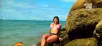 VIDEO | En bikini y en la playa modeló “La China” Suárez