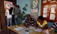 Noticia: Cuba vota una nueva Constitución que reafirma el destino comunista de la isla Cuba vota una nueva Constitución que reafirma el destino comunista de la isla
