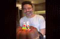 Noticia: VIDEO | Famosos celebraron su cumpleaños en casa por la cuarentena VIDEO | Famosos celebraron su cumpleaños en casa por la cuarentena