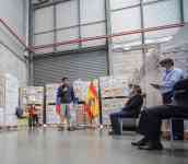 Noticia: Ecuador recibe USD 300 mil en alimentos por parte de empresas españolas Ecuador recibe USD 300 mil en alimentos por parte de empresas españolas
