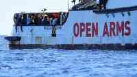 Noticia: Italia acepta acoger a 27 menores del barco Open Arms Italia acepta acoger a 27 menores del barco Open Arms