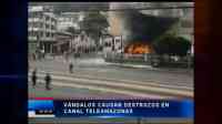 Noticia: VIDEO | QUITO: Vándalos causan destrozos en canal Teleamazonas VIDEO | QUITO: Vándalos causan destrozos en canal Teleamazonas