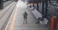 Noticia: VIDEO: extraño suicidio en una estación de tren en Israel VIDEO: extraño suicidio en una estación de tren en Israel