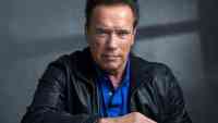 Noticia: Arnold Schwarzenegger donó un millón de dólares para la compra de material sanitario Arnold Schwarzenegger donó un millón de dólares para la compra de material sanitario