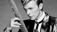 Noticia: Famosa marca lanzará línea de zapatos inspirados en David Bowie Famosa marca lanzará línea de zapatos inspirados en David Bowie