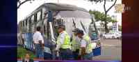 Noticia: Dos heridos en choque entre bus de la metrovía y un vehículo Dos heridos en choque entre bus de la metrovía y un vehículo