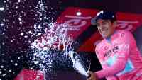 Noticia: ¡Ecuador TRIUNFA en Italia!: Richard Carapaz gana el Giro de Italia 2019 ¡Ecuador TRIUNFA en Italia!: Richard Carapaz gana el Giro de Italia 2019