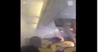 Noticia: VIDEO | Pánico entre los pasajeros: una cabina de avión se llenó totalmente de humo VIDEO | Pánico entre los pasajeros: una cabina de avión se llenó totalmente de humo