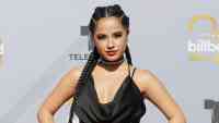 Noticia: Una molesta Becky G explica por qué prefiere hablar inglés que español Una molesta Becky G explica por qué prefiere hablar inglés que español