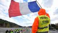 Noticia: Protestas preocupan al Gobierno francés por la democracia Protestas preocupan al Gobierno francés por la democracia