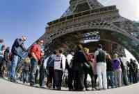 Noticia: Cierran la Torre Eiffel por la huelga nacional en Francia Cierran la Torre Eiffel por la huelga nacional en Francia