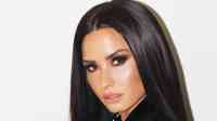 Noticia: Imágenes: Demi Lovato captada con amigos tras su recuperación Imágenes: Demi Lovato captada con amigos tras su recuperación