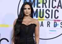Noticia: Demi Lovato es captada en una romántica cita Demi Lovato es captada en una romántica cita