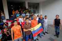 Noticia: VIDEO | Desalojan a desertores de las fuerzas armadas de Venezuela de refugio en Colombia VIDEO | Desalojan a desertores de las fuerzas armadas de Venezuela de refugio en Colombia