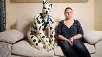 Noticia: VIDEO | Un hombre se cree perro y quiere que lo reconozcan como transespecie VIDEO | Un hombre se cree perro y quiere que lo reconozcan como transespecie