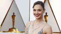Noticia: La 'Mujer Maravilla' Gal Gadot se enfrenta a Netanyahu en defensa de los árabes de Israel La 'Mujer Maravilla' Gal Gadot se enfrenta a Netanyahu en defensa de los árabes de Israel