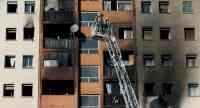 Noticia: FOTOS: Tres muertos y un bebé en estado crítico tras incendio en un edificio en España FOTOS: Tres muertos y un bebé en estado crítico tras incendio en un edificio en España