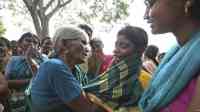 Noticia: 13 muertos y 90 personas envenenadas tras ingerir alimentos en un templo de la India 13 muertos y 90 personas envenenadas tras ingerir alimentos en un templo de la India