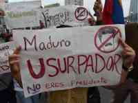 Noticia: VIDEO: protesta contra Maduro irrumpe en embajada en Lima VIDEO: protesta contra Maduro irrumpe en embajada en Lima