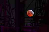 Noticia: VIDEO: cautivante eclipse total de la Luna VIDEO: cautivante eclipse total de la Luna